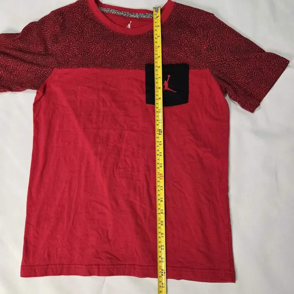 Jordan Elephant Print Block Crew Neck T-Shirt Men's Boys XL Red Black Pocket Tee